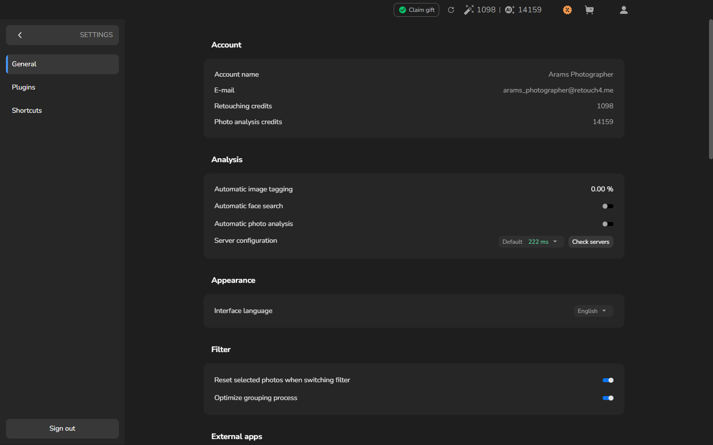 The General settings page in Arams with the Automatic image tagging row showing model-download progress at 0.00%.
