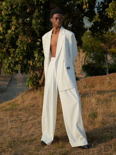 CropModeIndex 9 Full Body pose crop example